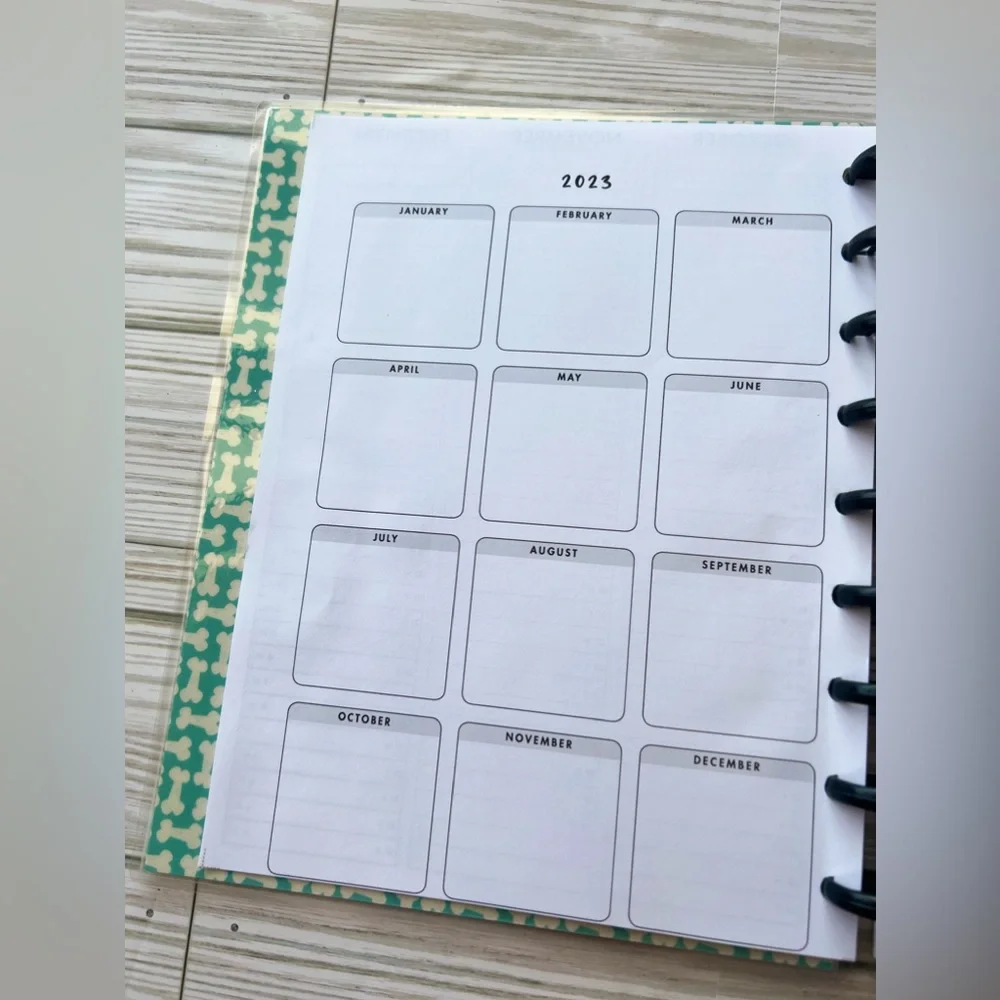 Happy planner classic size Disney Pluto Mickey friends weekly layout